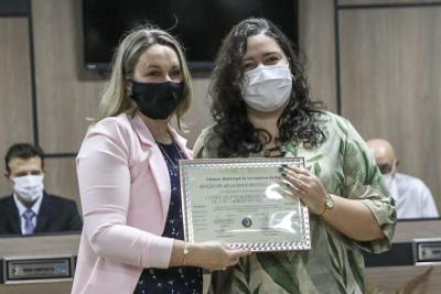 Em solenidade, vereadores prestam homenagem aos profissionais que atuam contra a covid-19 em Laranjeiras do Sul